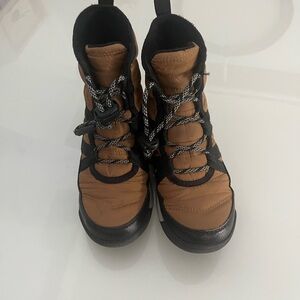Sorel Tan and Black Winter Boots